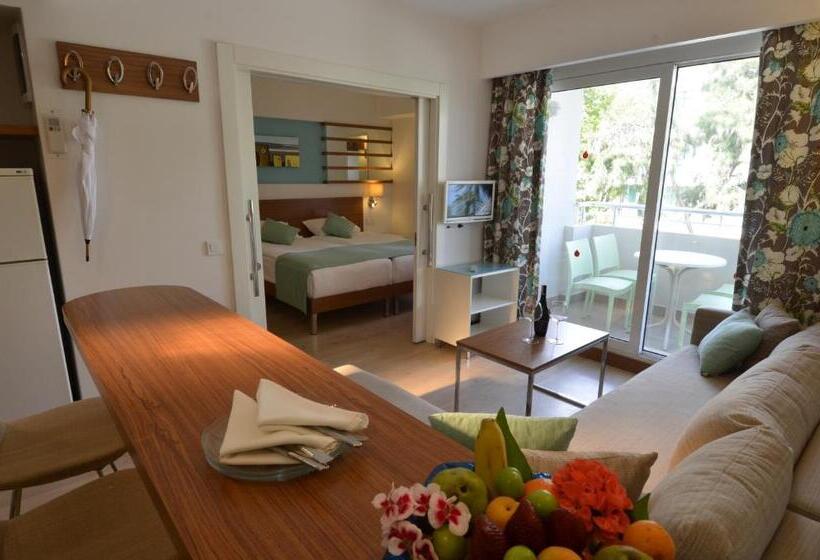 Семейный Номер Вид на Сад, Calimera Side Resort