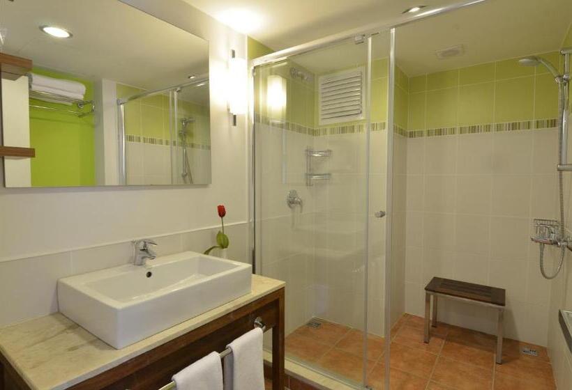 Семейный Номер Вид на Бассейн, Calimera Side Resort