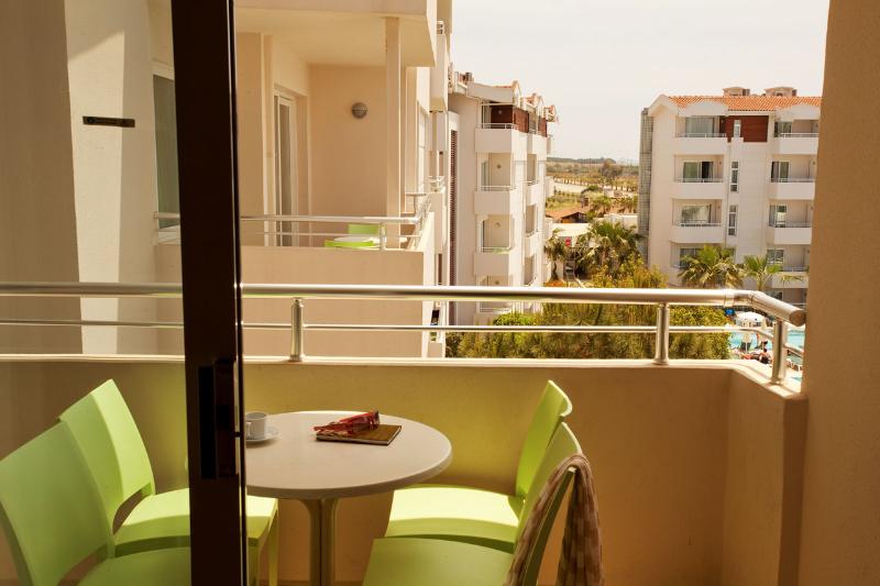 Семейный Номер, Calimera Side Resort