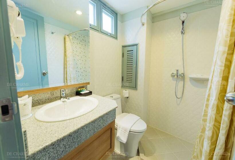 سوییت جونیور, Decharme Hotel Sha Plus