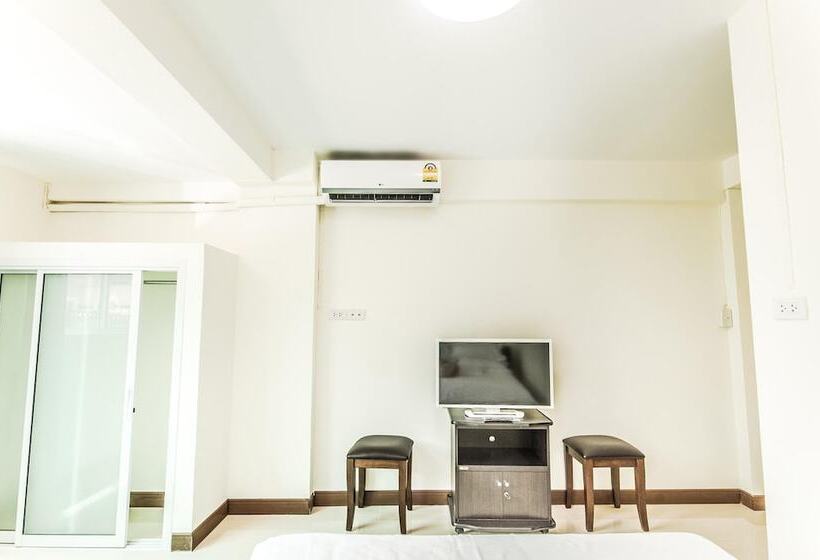 Quarto Familiar, Don Muang