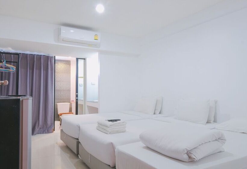 Quarto Triplo Estandar, Don Muang