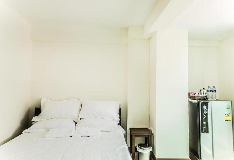 Quarto Familiar, Don Muang