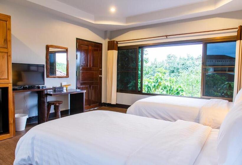 اتاق سوپریور, Baanrimnam Resort Trat