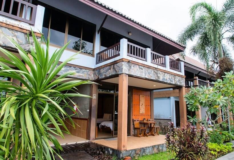 اتاق سوپریور, Baanrimnam Resort Trat