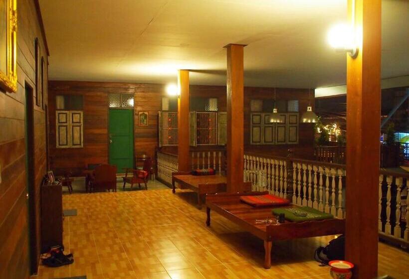スタンダードルーム, Chommuang Guest House