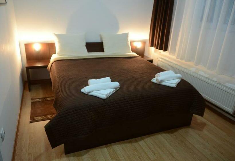 اتاق استاندارد, Garni Hotel Lion