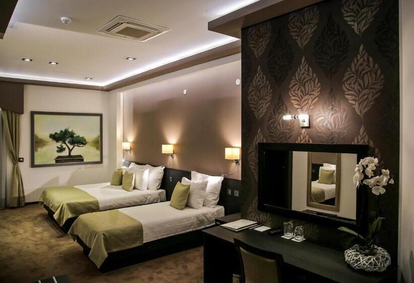 اتاق استاندارد چهار تخته, Garni Hotel Zen