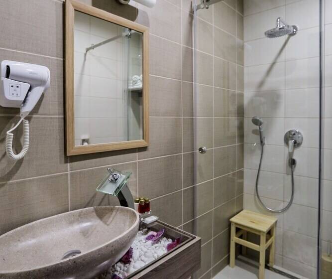 اتاق استاندارد سه نفره, Garni Hotel Zen