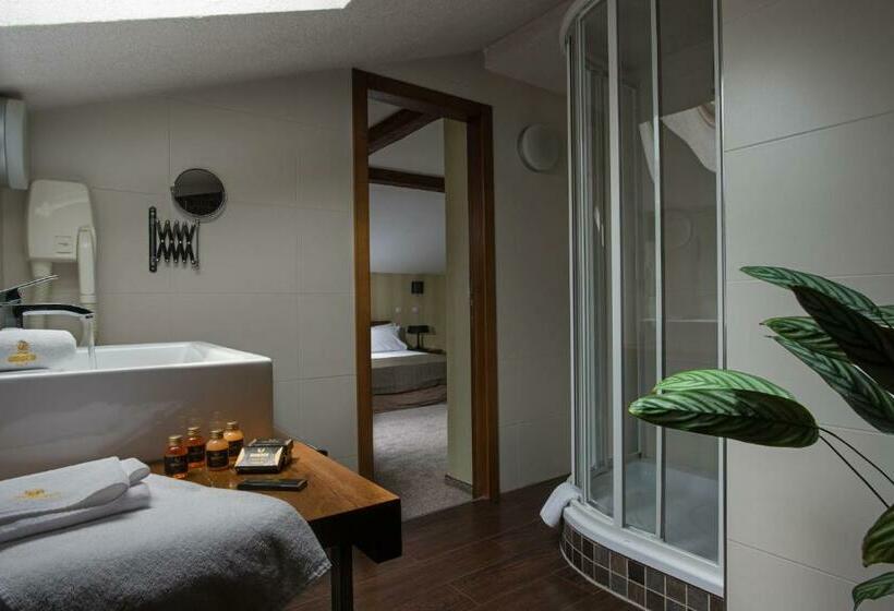 펜트하우스 룸, Boutique Hotel Uniqato