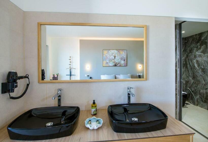 Президентский Люкс, Lilium Luxury Suites