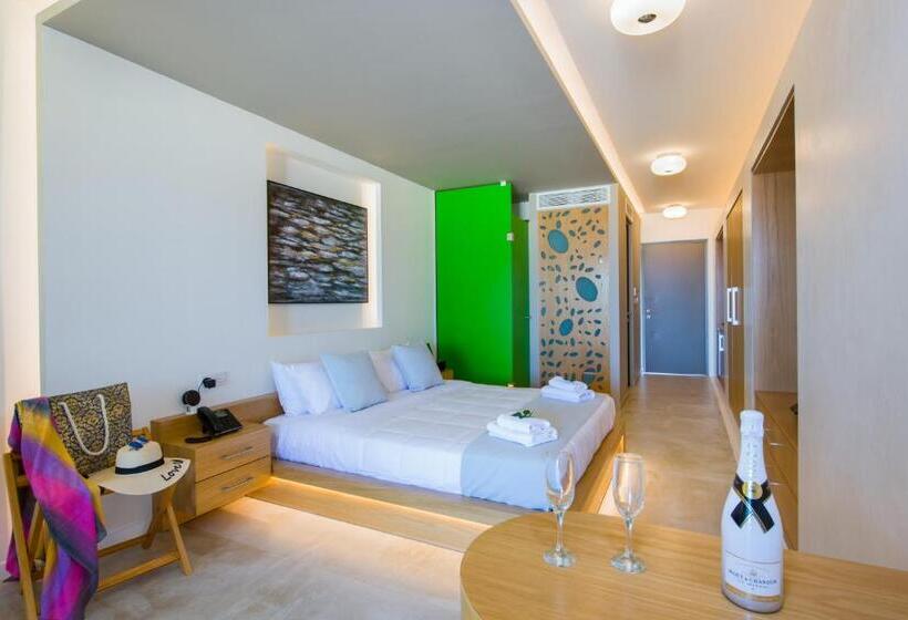 Люкс Superior Вид на Море, Lilium Luxury Suites