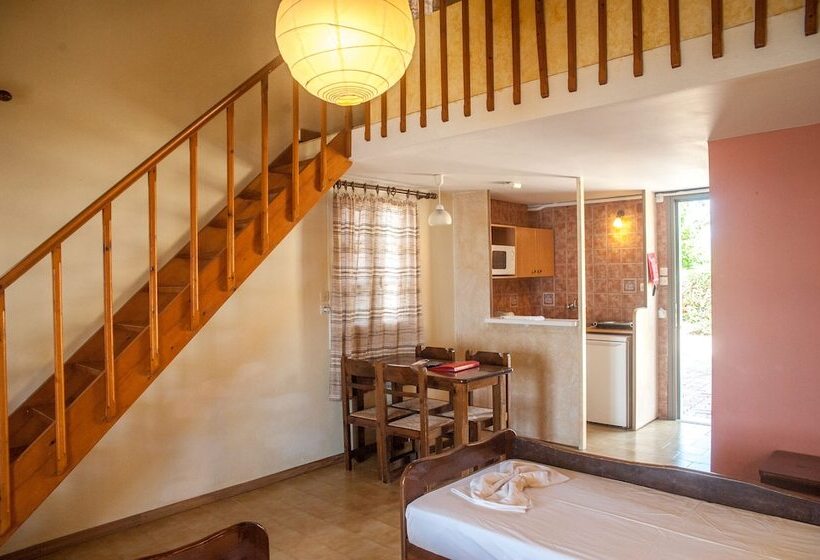 Номер Дюплекс, Mouikis Sun Village