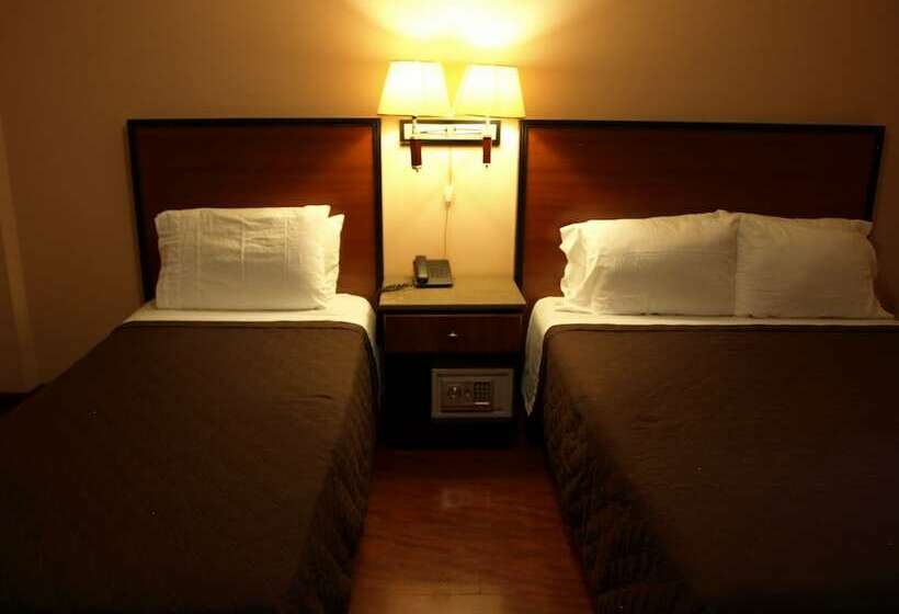 اتاق استاندارد سه نفره, The Palm House Inn