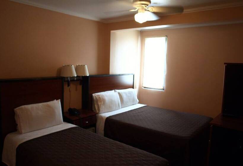 اتاق استاندارد چهار تخته, The Palm House Inn