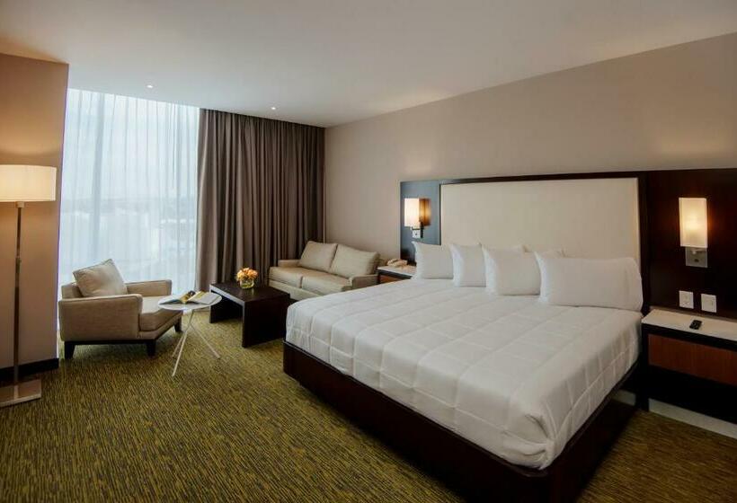 سوییت جونیور, Hilton Garden Inn Puebla Angelópolis, Mexico