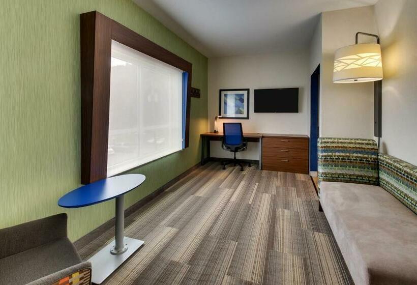 Номер Executive Кровать Кинг, Holiday Inn Express & Suites   Ithaca, An Ihg