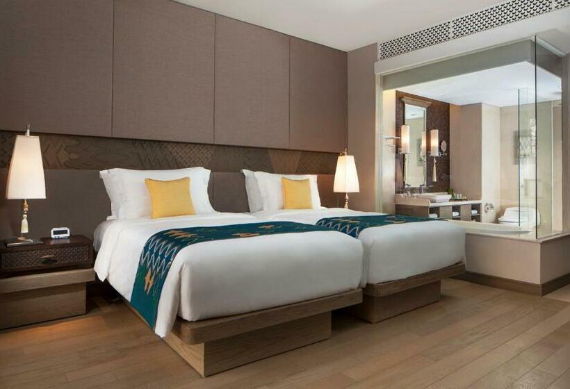 اتاق کلاسیک با چشم‌انداز استخر, Movenpick Resort & Spa Jimbaran Bali