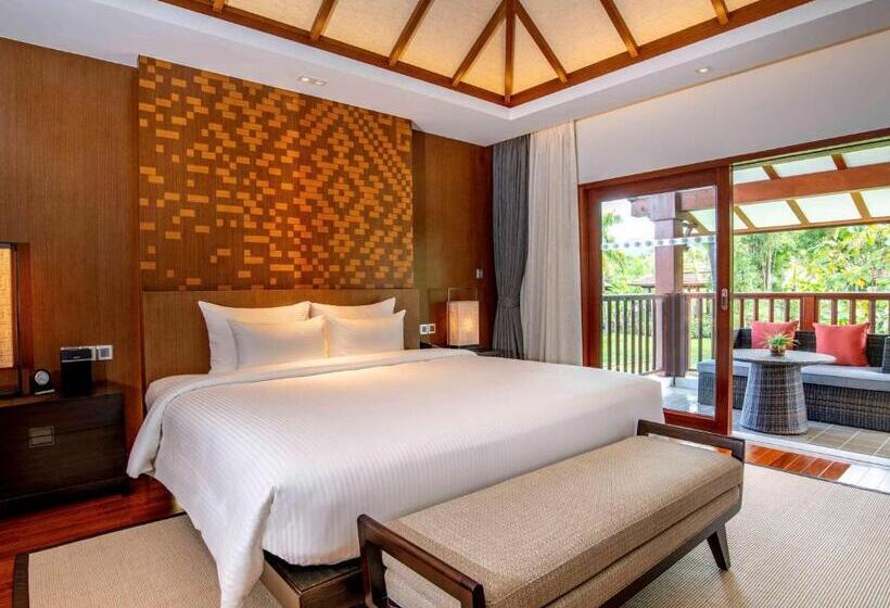 디럭스 스위트 킹 침대, Pullman Luang Prabang