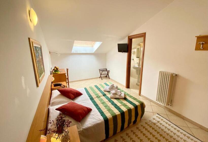 Номер Стандарт, Albergo Villa Ada