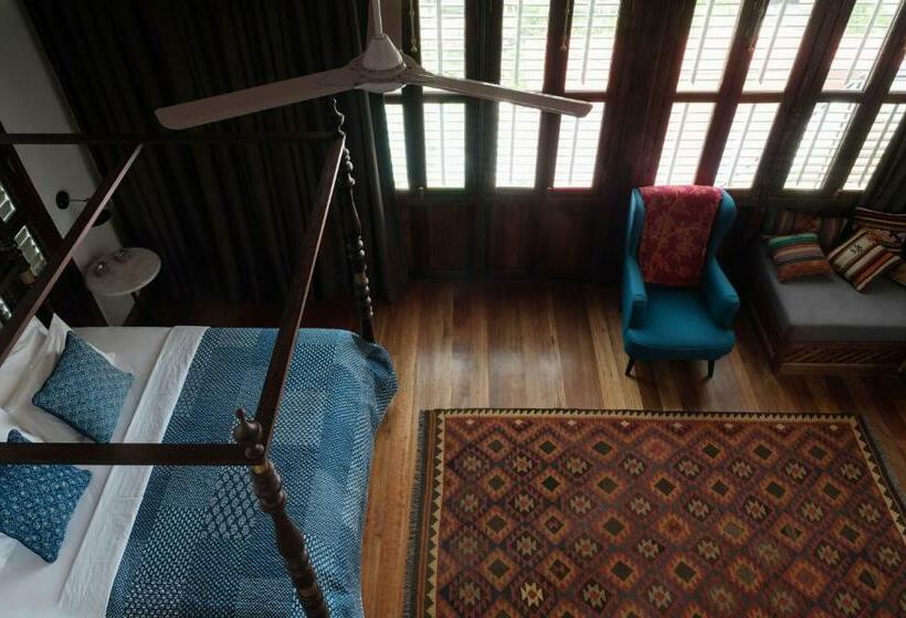 Люкс, Jawi Peranakan Mansion