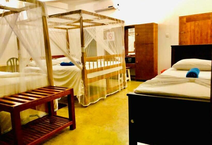 Семейный Номер Deluxe, Mirissa Beach Inn