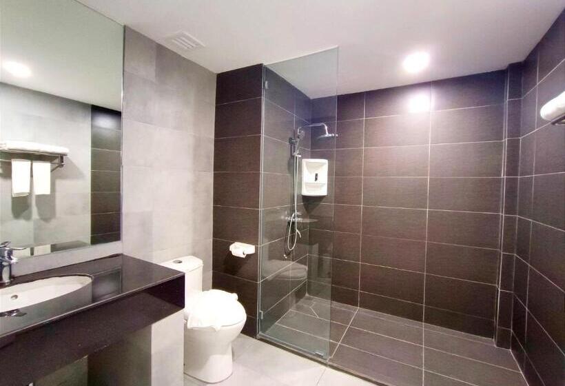 اتاق لوکس خانوادگی, Raia Inn Penang