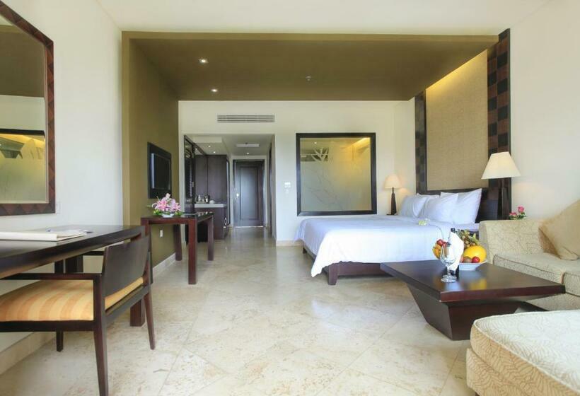 اتاق لوکس, Olalani Resort And Condotel