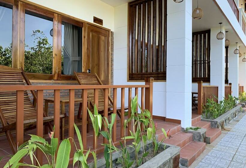 اتاق لوکس با چشم‌انداز باغ, The Garden House Phu Quoc Resort