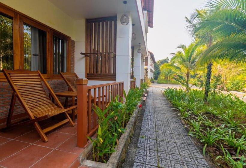 اتاق لوکس با چشم‌انداز باغ, The Garden House Phu Quoc Resort