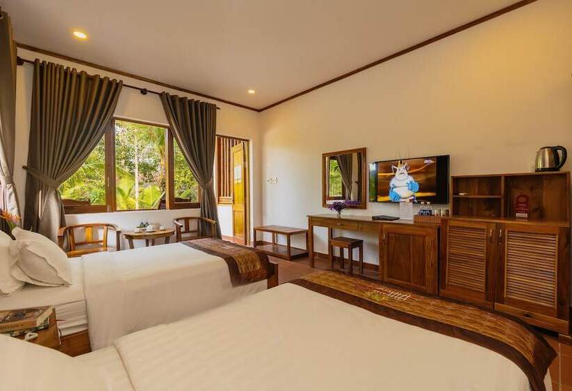 اتاق لوکس با چشم‌انداز باغ, The Garden House Phu Quoc Resort