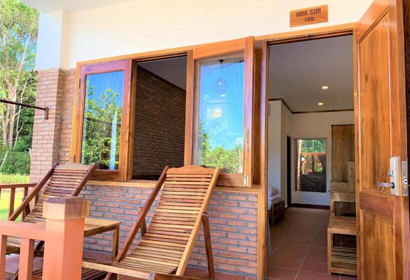 اتاق لوکس با چشم‌انداز باغ, The Garden House Phu Quoc Resort