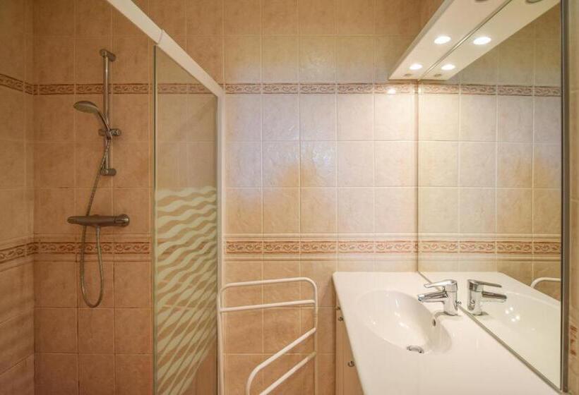 Дом 1 Спальня, Domaine D'essendiéras