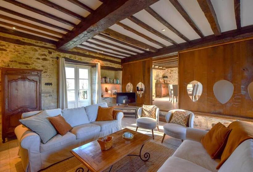 Дом 3 Спальни, Domaine D'essendiéras