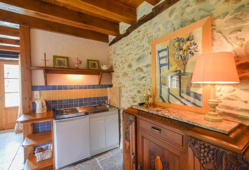 Дом 4 Спальни, Domaine D'essendiéras
