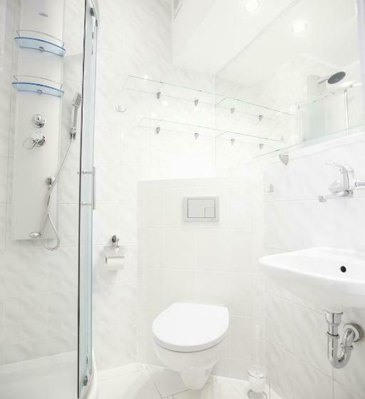 Quarto Estandar Individual, Jantar