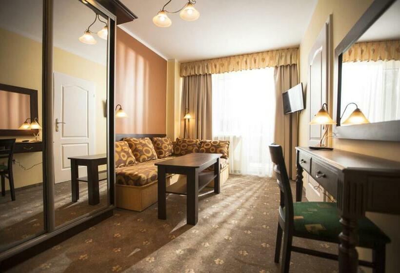 Номер Стандарт Трехместный, Jantar