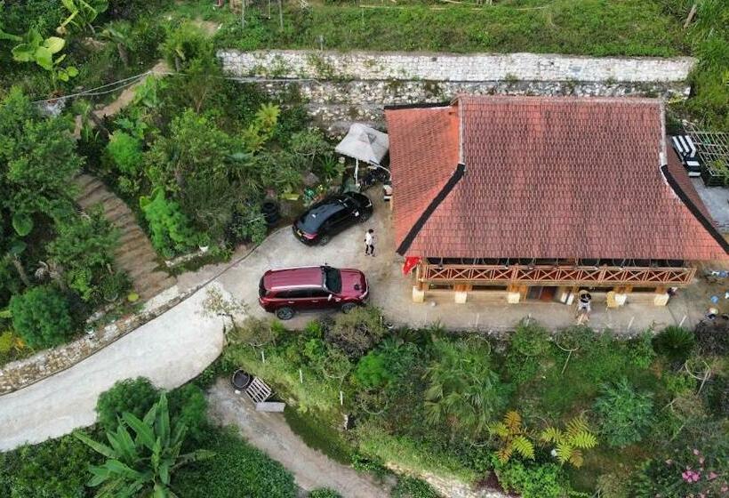 اتاق خانوادگی, Mương Hoa Hillside Homestay