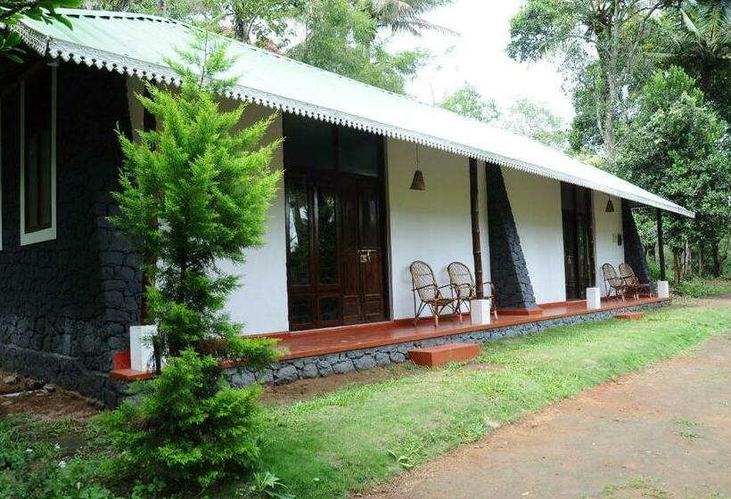 Четырехместный Номер Стандарт Вид на Сад, Punarjani Ayurvedic Resorts