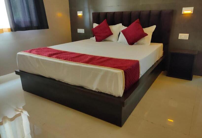 标准间, Goyal Palace