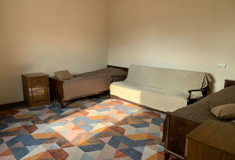 Номер Стандарт, Dendrobak Guesthouse
