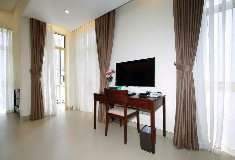 اتاق لوکس با بالکن, Glenwood City Resort