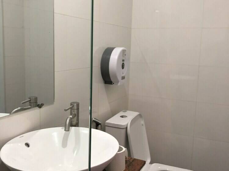 اتاق دلوکس با چشم‌انداز پارک, Istay Inn Saigon