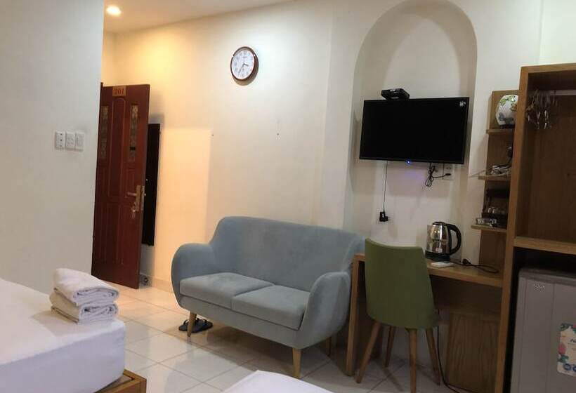 اتاق استاندارد سه نفره, Istay Inn Saigon