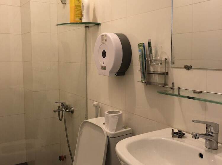 اتاق لوکس, Istay Inn Saigon