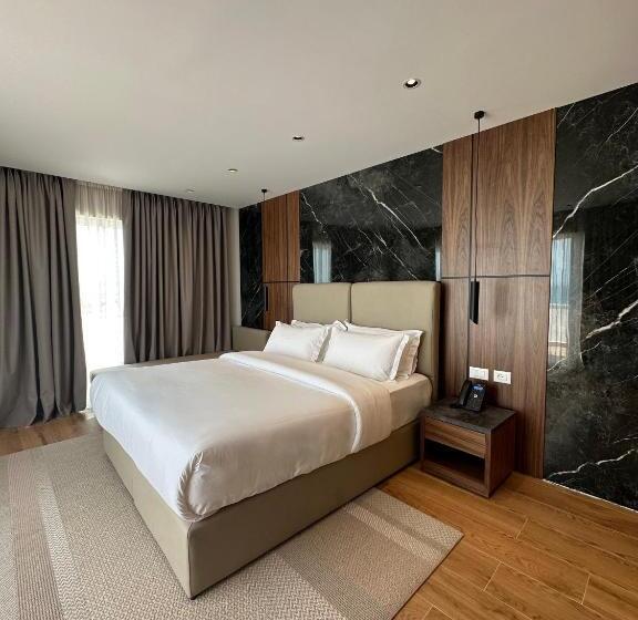 자쿠지 스위트, Klajdi Resort & Spa