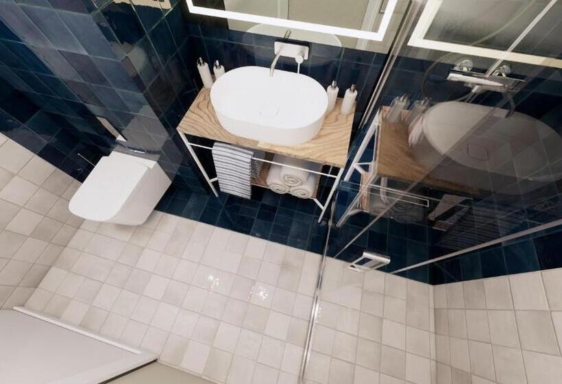 اتاق سوپریور با تخت بزرگ, Mercure Sibiu Arsenal