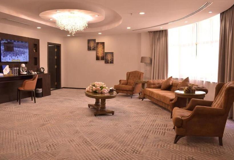 سوئیت پرزیدنت, Cloud City Hotel فندق مدينة السحاب