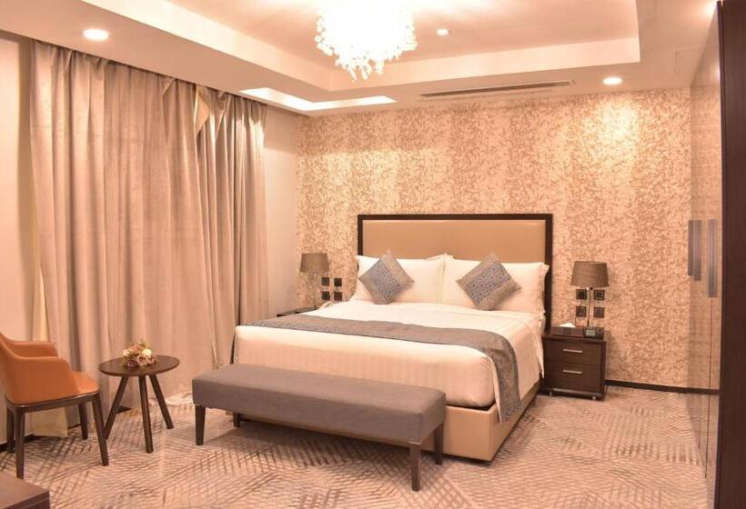 سوئیت پرزیدنت, Cloud City Hotel فندق مدينة السحاب