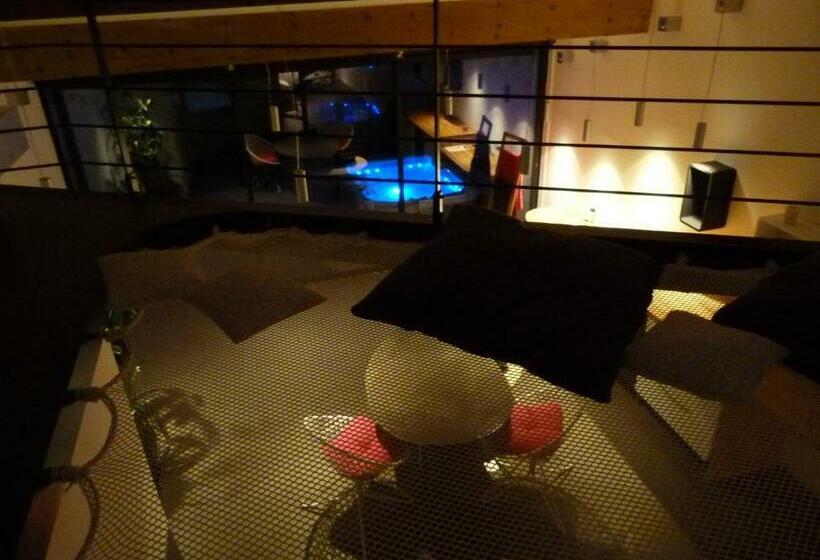 Люкс Deluxe Кровать Кинг, Chambres D'hotes Deluxe Jacuzzi Mas De L'etoile